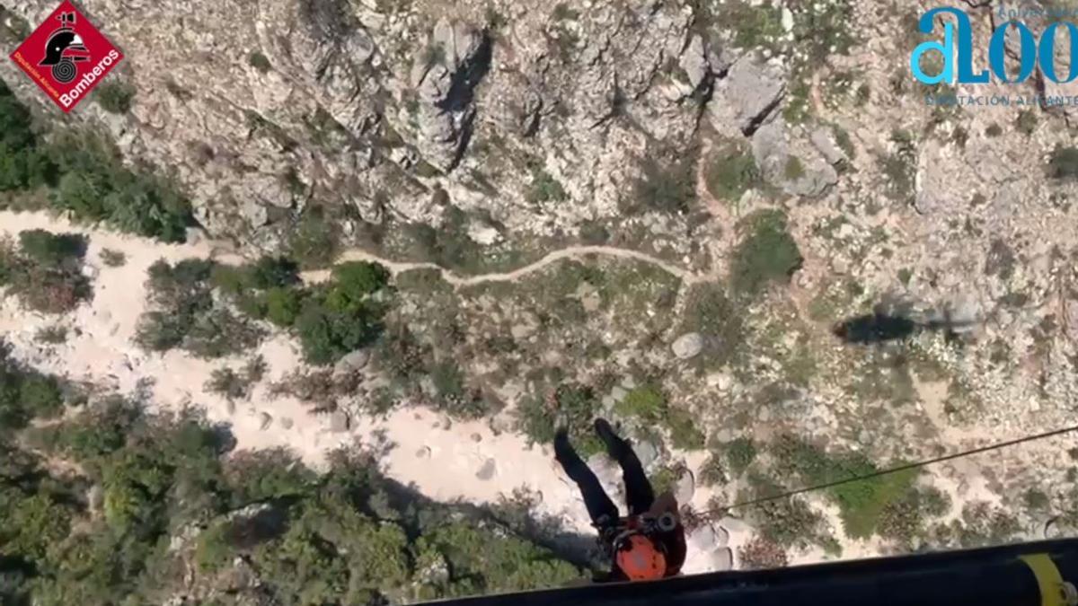 Rescatan a dos hermanos escaladores en el Peñón de Ifach