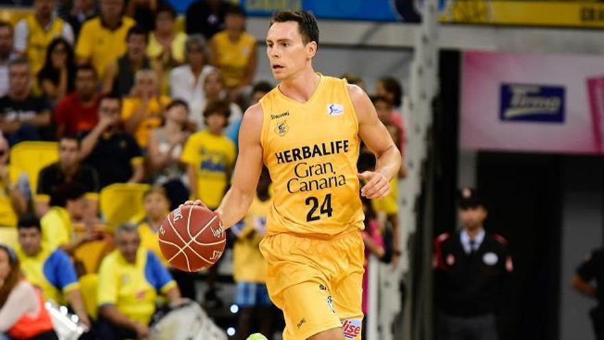 Kyle Kuric, baja para Berlín por migrañas