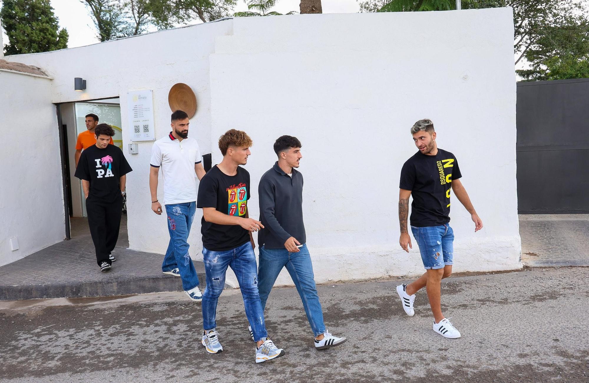 Así ha sido la comida de conjura del Valencia CF, con la presencia de Rafa Mir
