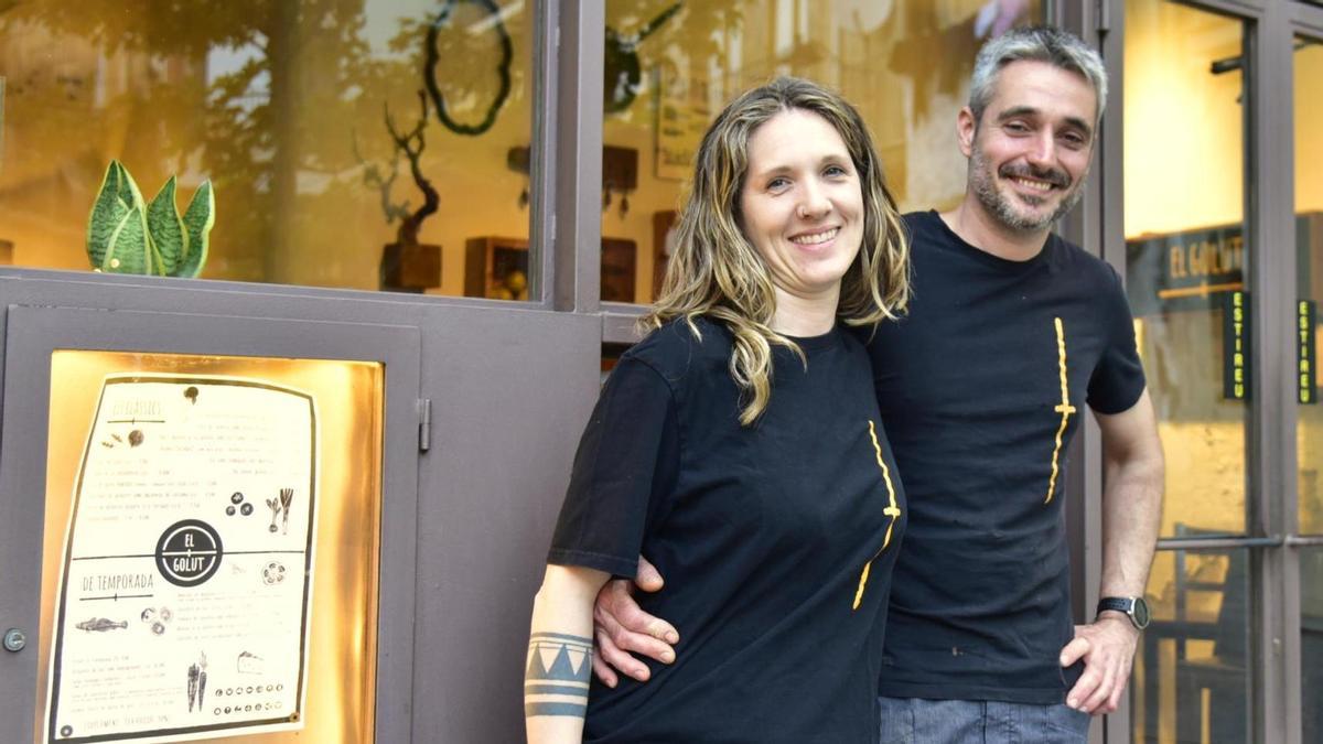 Marta Bertran i Gerard Pérez, a l’entrada del Golut, ahir