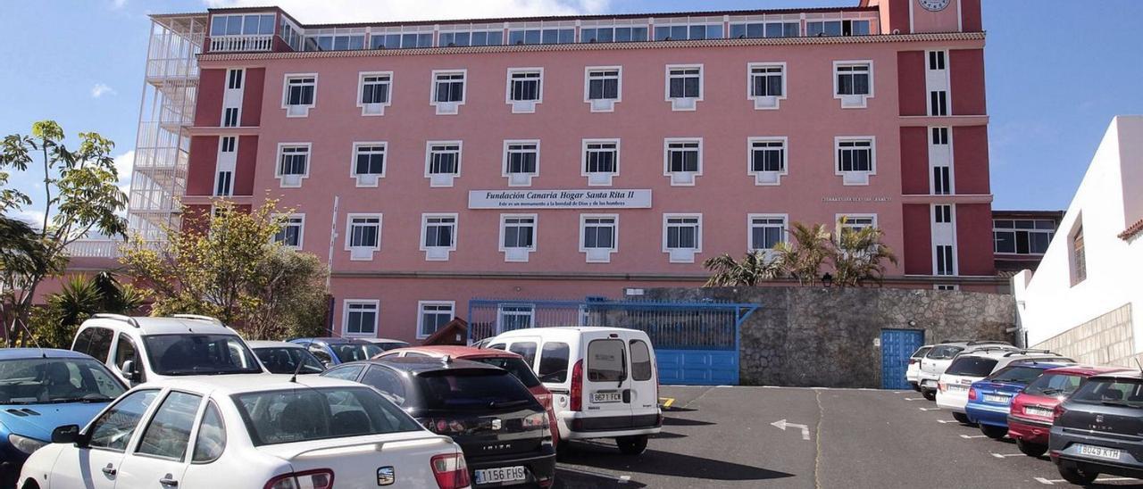 Imagen de la residencia de mayores Hogar Santa Rita, en Puerto de la Cruz. | | MARÍA PISACA