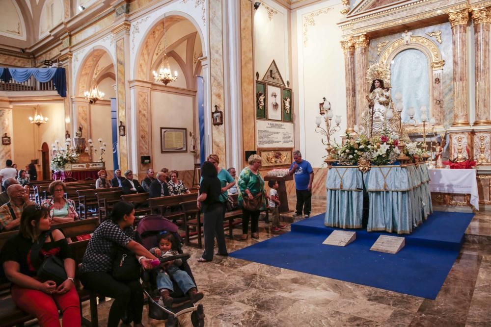 Reconquista y procesión en el cuarto día de las fiestas de Salinas