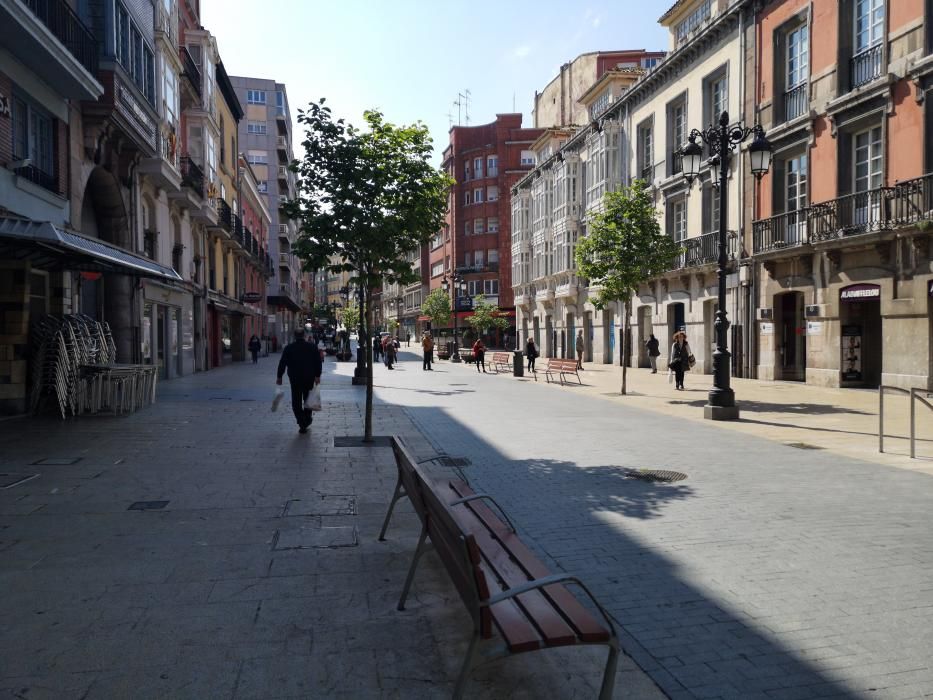 Colas en Avilés tras el Lunes de Pascua