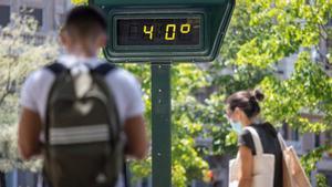 Un termómetro marca 40 grados en Córdoba.