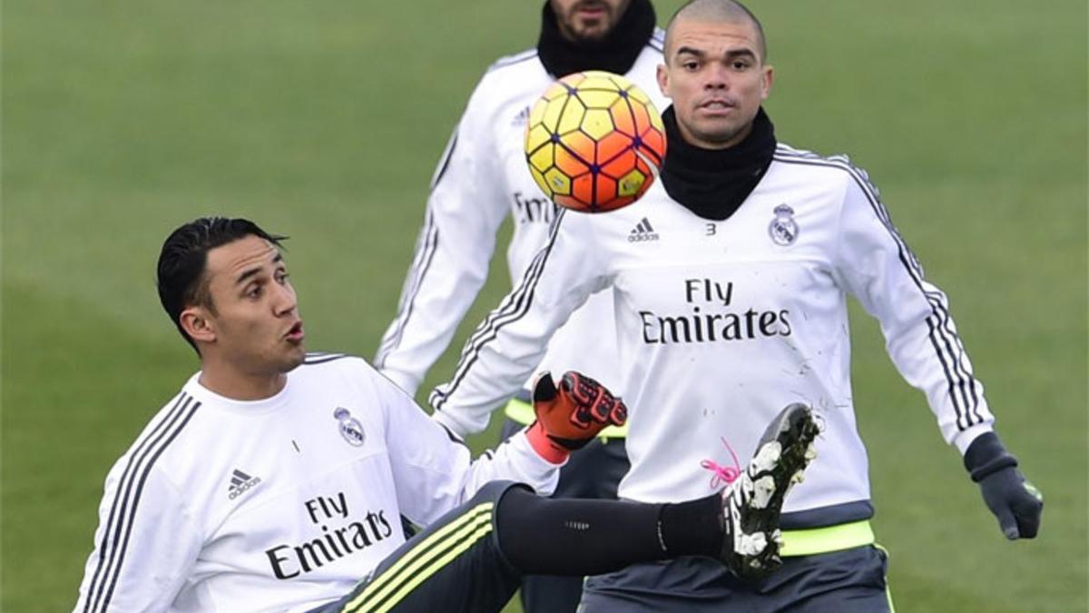 Keylor Navas y Pepe, en un entrenamiento