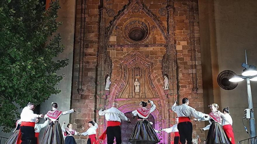 La Coronada, Villanueva del Fresno, Palomas y Alconchel acogerán el Festival Folklórico