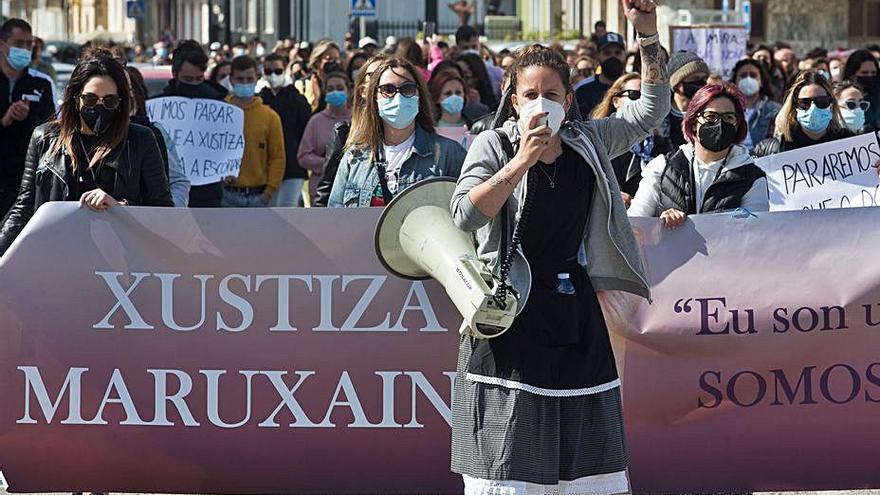 Cabecera de la protesta, ayer, en San Cibrao.   | // EUROPA PRESS