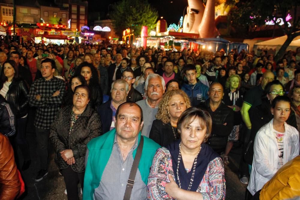 Miles de personas se entregan al espectáculo organizado por la Orquesta Panorama durante las fiestas de San Xosé Obreiro de Marínsta Panorama en Marín!