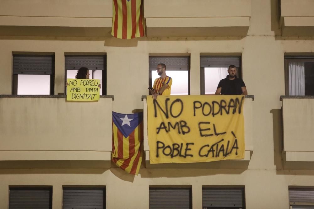 Multitudinària concentració a Girona per protestar contra la sentència del procés