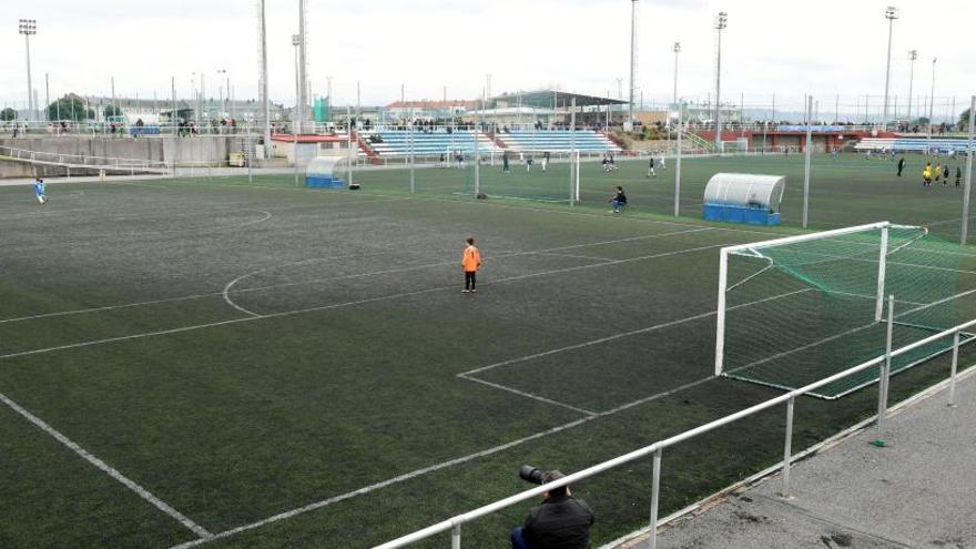 Campos de la ciudad deportiva de A Torre.