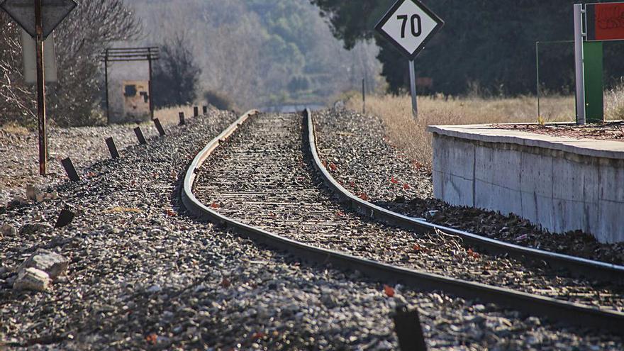 Estado de la infraestructura a la altura de Agres.