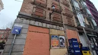 Misterio en torno a la reforma de un edificio de la calle Mayor que llevaba 30 años abandonado