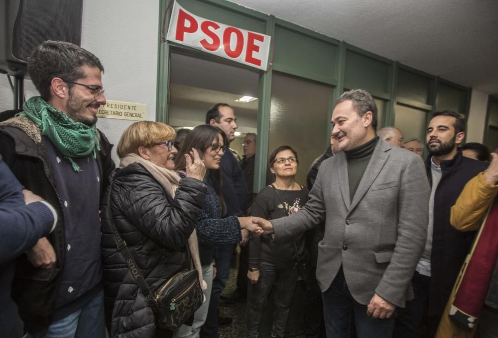 Francesc Sanguino se presenta como candidato en la sede del PSPV-PSOE de Alicante