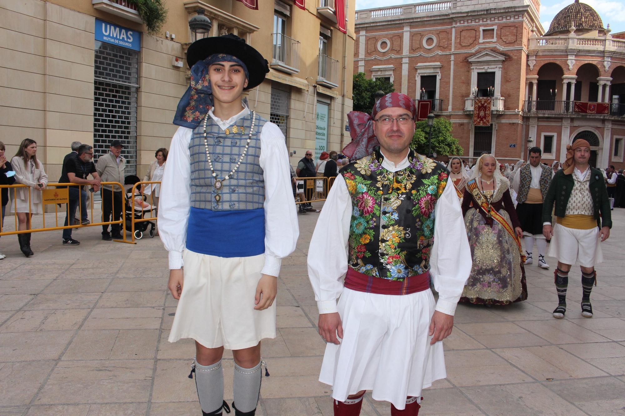 La fuerza de las Fallas en la Procesión de la Virgen (II)