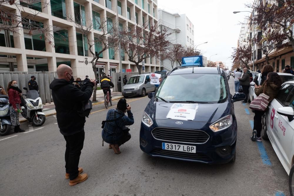 La caravana ha salido las 11 horas del ''parking'' del Pare Josep Manxarell de es Gorg, en Vila