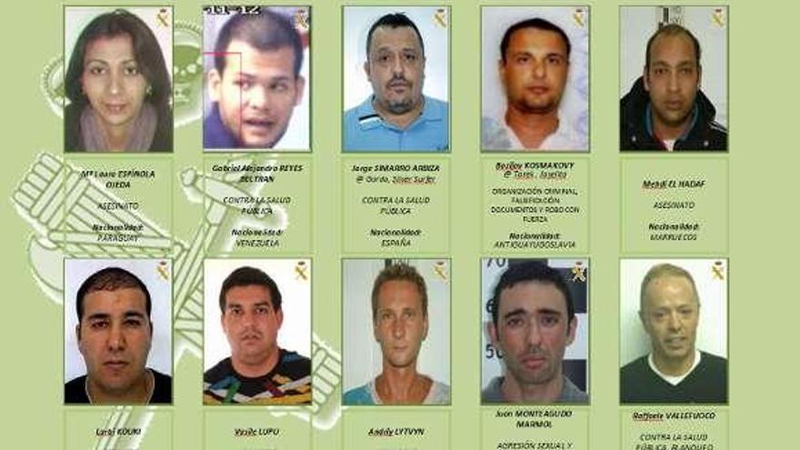 Los diez fugitivos más buscados: nueve hombres y una mujer.