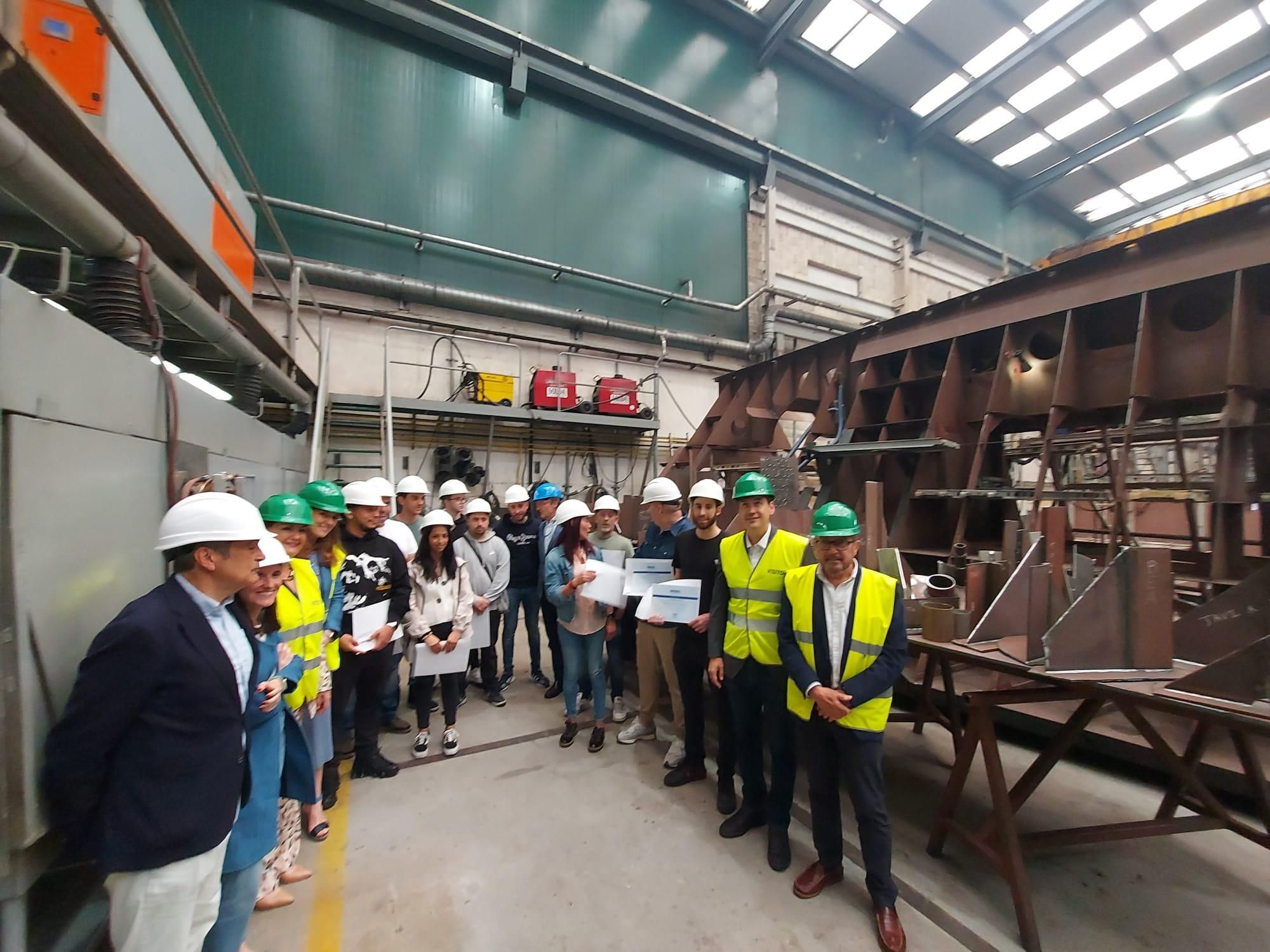 En imágenes: Así fue la entrega de títulos del curso de formación a la carta del Sepepa para Gondán