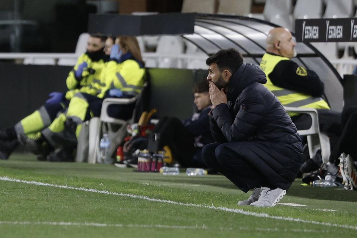 La derrota en casa del FC Cartagena frente al Eibar, en imágenes