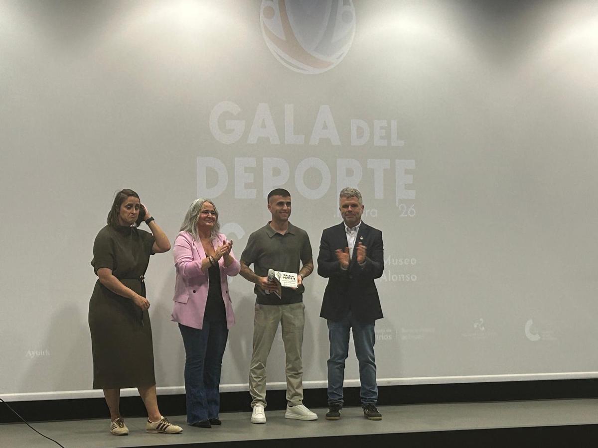 Las imágenes de los premiados en la Gala del Deporte de Llanera Las imágenes de los premiados en la Gala del Deporte de Llanera