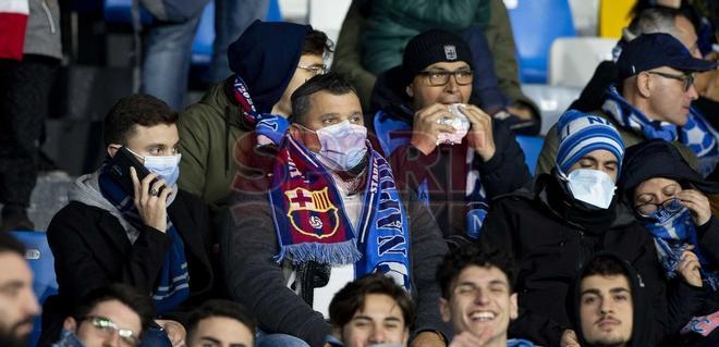 Las mejores imágenes del partido entre el SSC Nápoles y el FC Barcelona de ida de octavos de final de la Champions League disputtado en el estadio San Paolo en Nápoles.