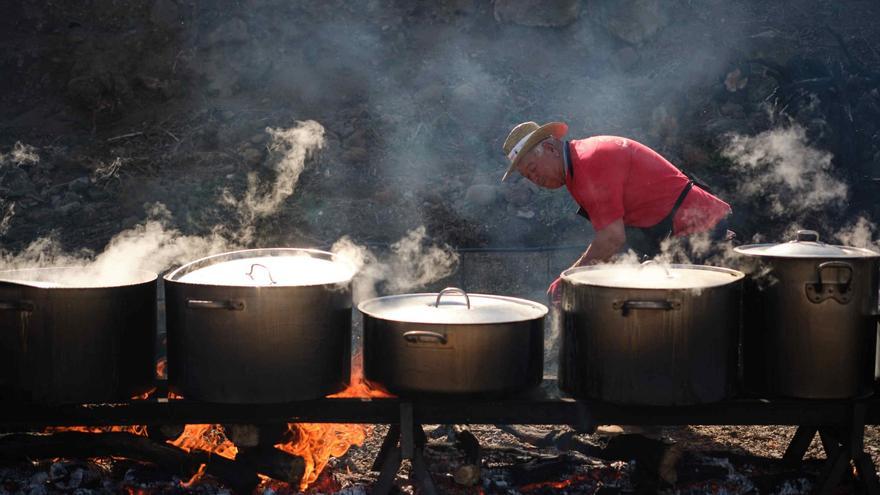 El mayor puchero de Canarias triunfa en Tenerife