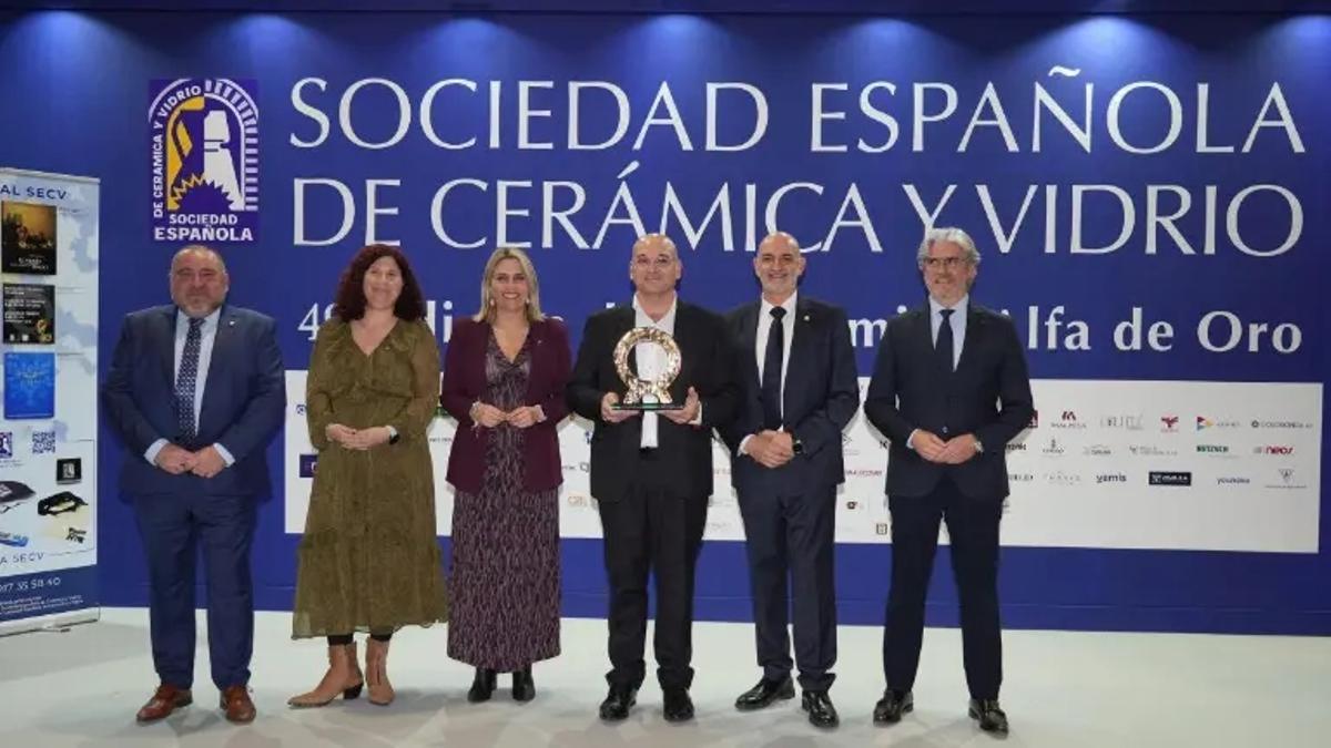 Grupo STN recibió el Premio Alfa de Oro en Cevisama 2025.