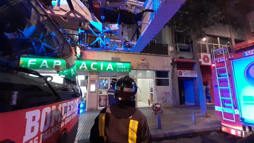 Incendio en una vivienda de León y Castillo