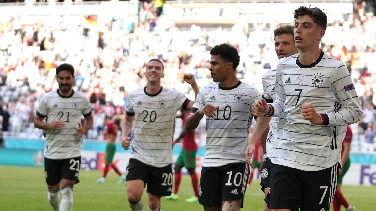 Los jugadores de Alemania celebran el gol ante Portugal en la Eurocopa