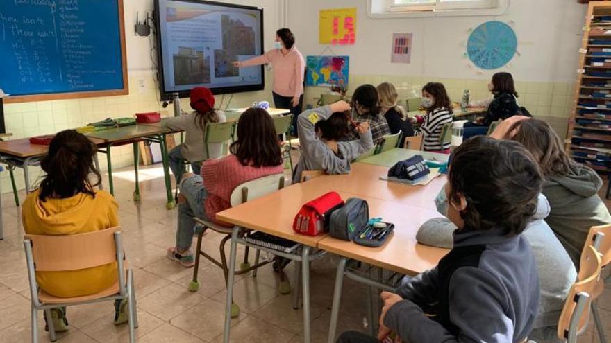 Escolares del CEIP Ses Marjades conocen el ciclo del agua a través de Aqualia