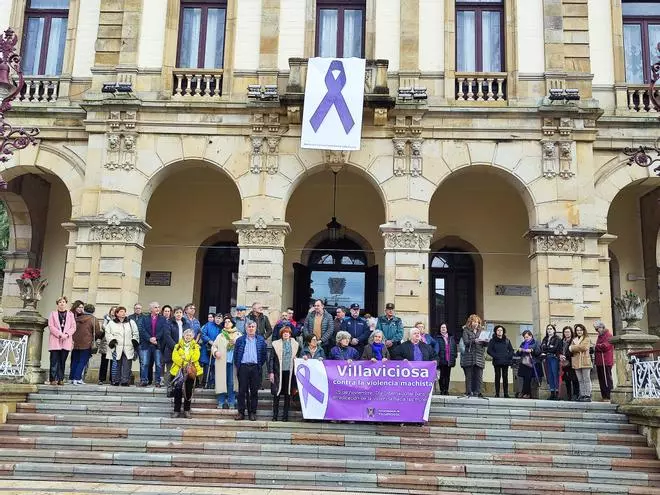Villaviciosa contra la violencia de género: los vecinos salen a la calle para conmemorar el 25N