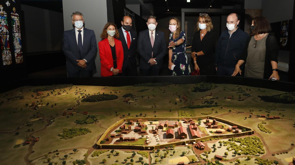 LA NUEVA ESPAÑA inaugura la gran exposición sobre el origen del Camino