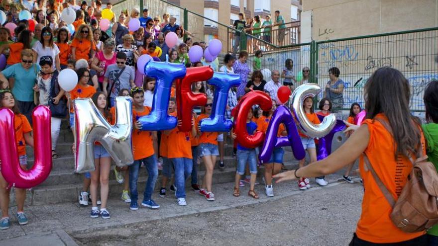 Imagen de una protesta llevada a cabo por el colegio para exigir la unificación