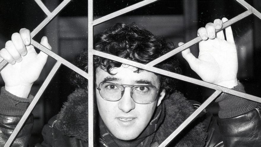 Llega la primera biografía de Roberto Bolaño, concebida como una novela de aventuras