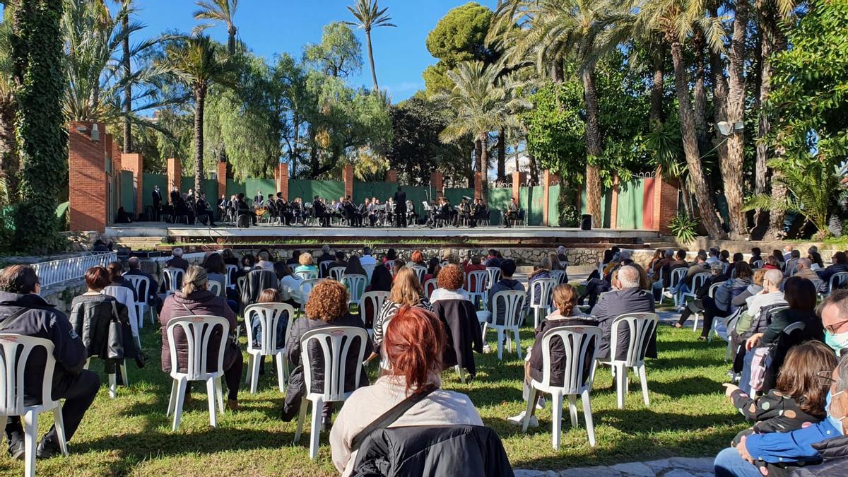 La actuación en la Rotonda del Parque Municipal de Elche