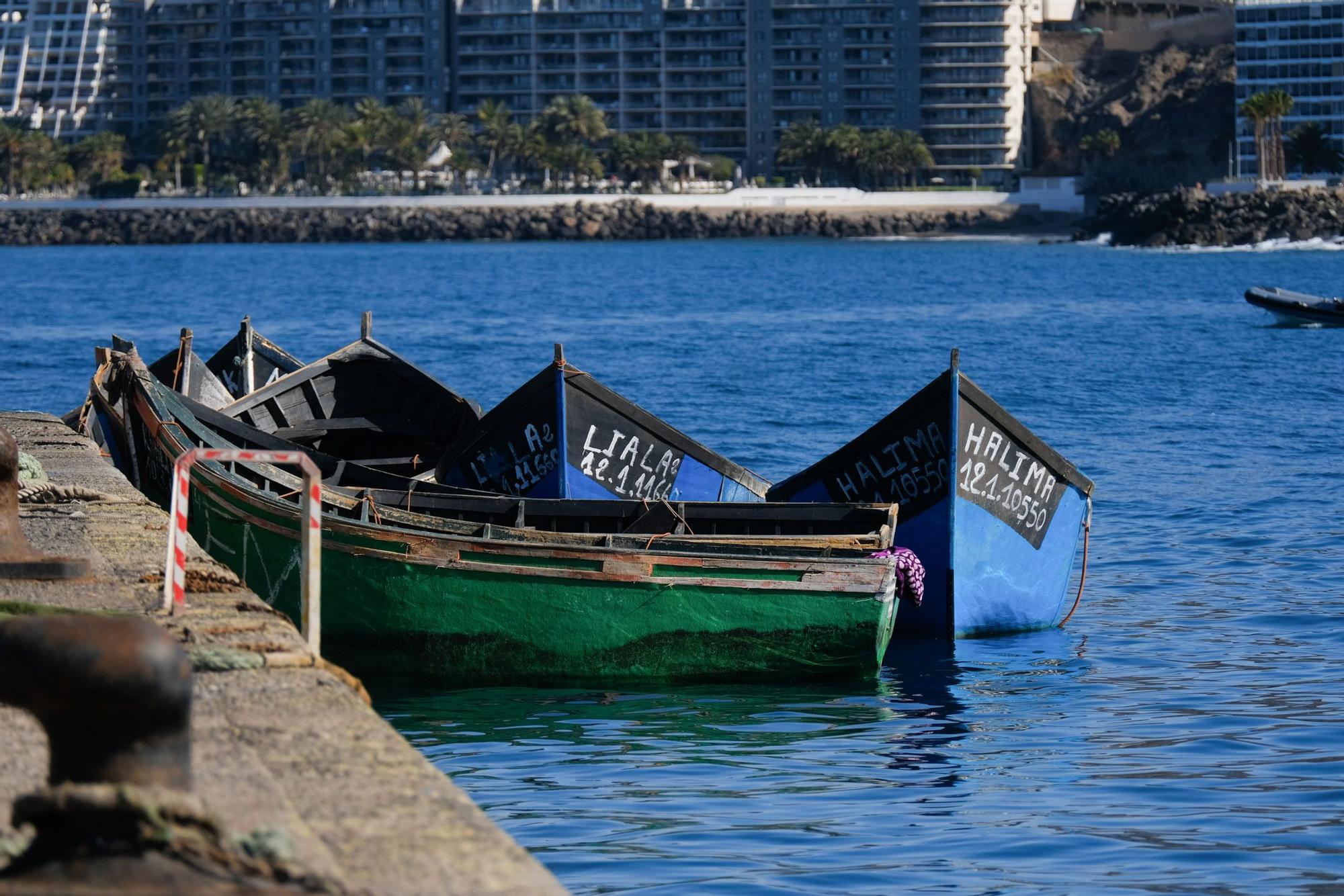 Salvamento Marítimo traslada a 115 migrantes al muelle de Arguineguín