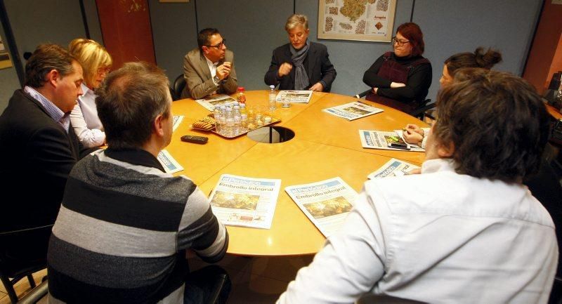 Pedro Santisteve visita la redacción de EL PERIÓDICO DE ARAGÓN