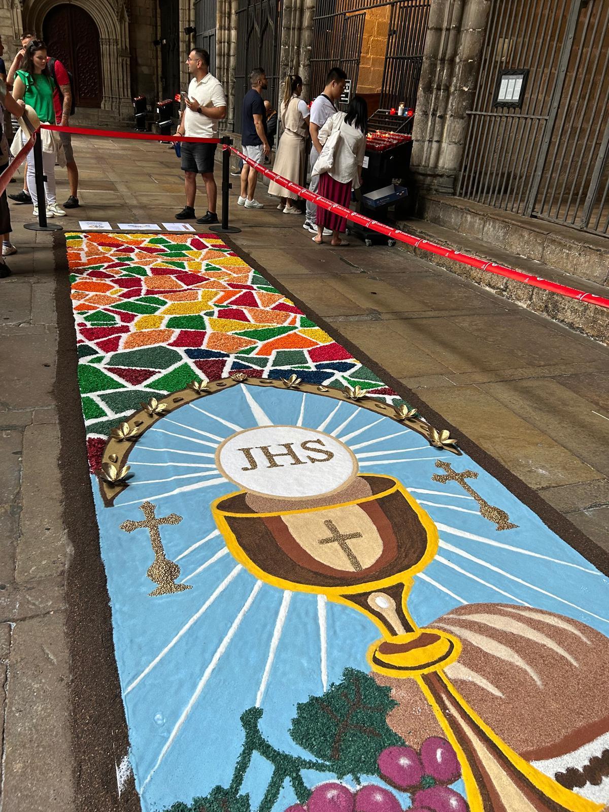 Conchas desde Bueu para elaborar en Barcelona una alfombra para recibir al Papa León XIV Conchas desde Bueu para elaborar en Barcelona una alfombra para recibir al Papa León XIV