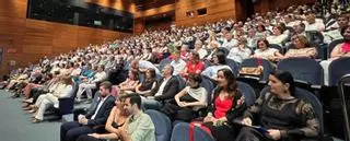 Entrega de diplomas a los 62 graduados en Enfermería de Povisa