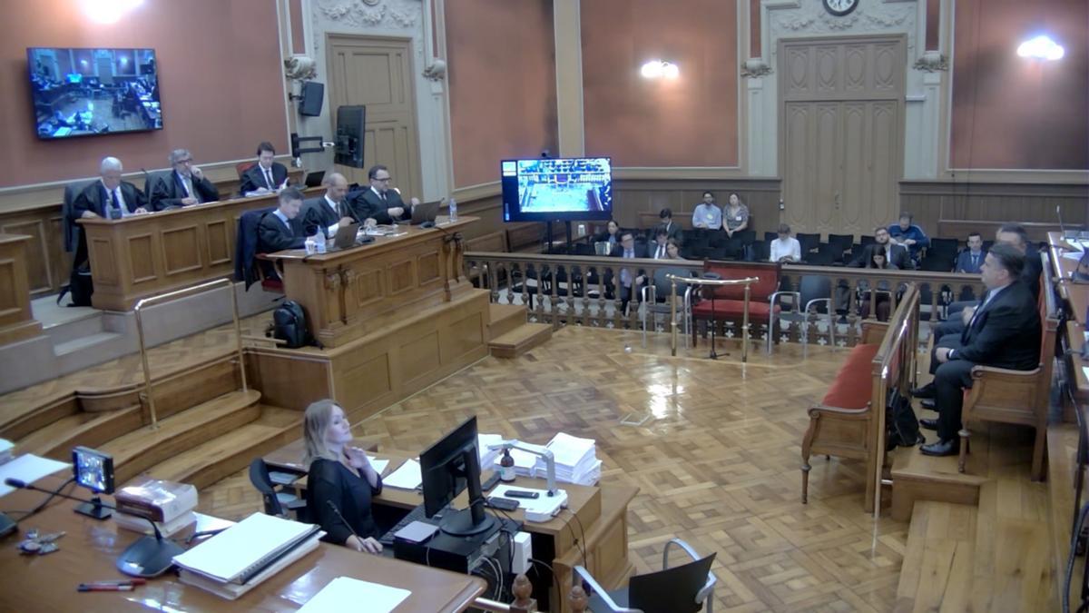 Imatge de la sala de l&#039;Audiència Provincial de Barcelona en l&#039;última sessió del judici del cas Neymar 2