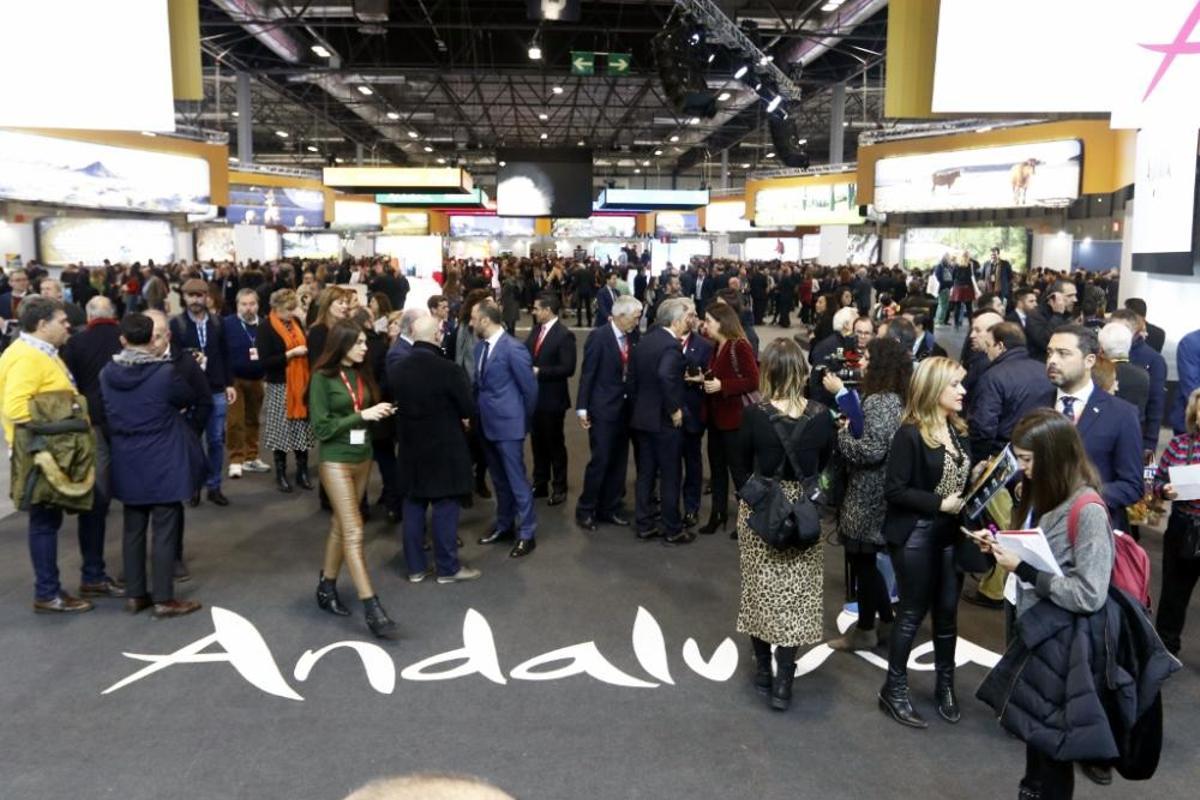 Inauguración de los pabellones de Andalucía y Málaga en Fitur.