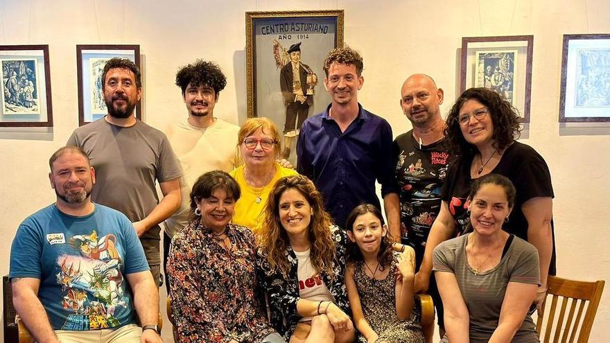 La tonada asturiana se extiende por Argentina gracias a Anabel Santiago: la cantante fue una de las profesoras del curso de extensión de la Escuela de Asturianía que se celebró en Mendoza