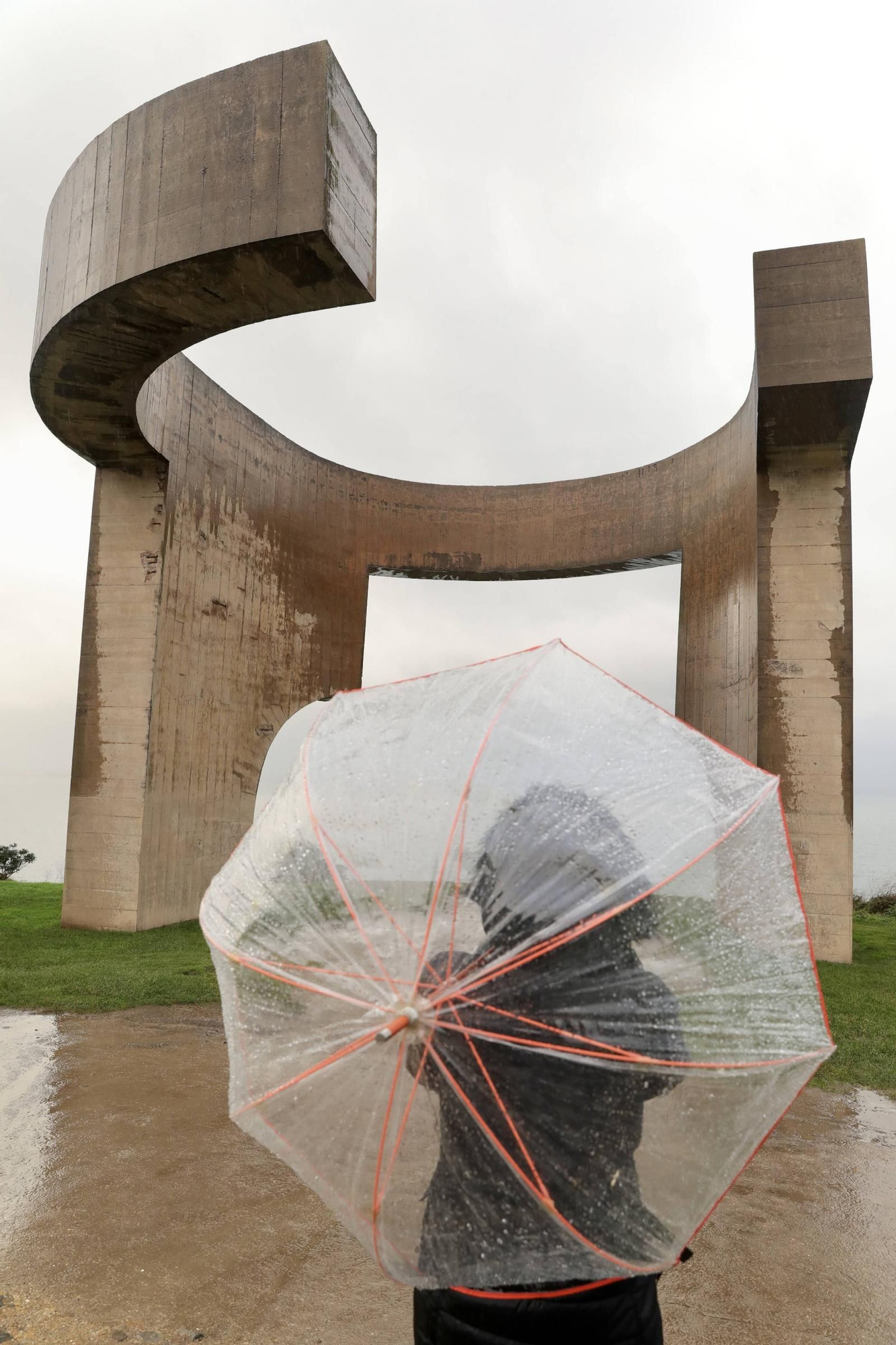 Loas al "Elogio del Horizonte": "Es la imagen con la que se vende Gijón" (en imágenes)