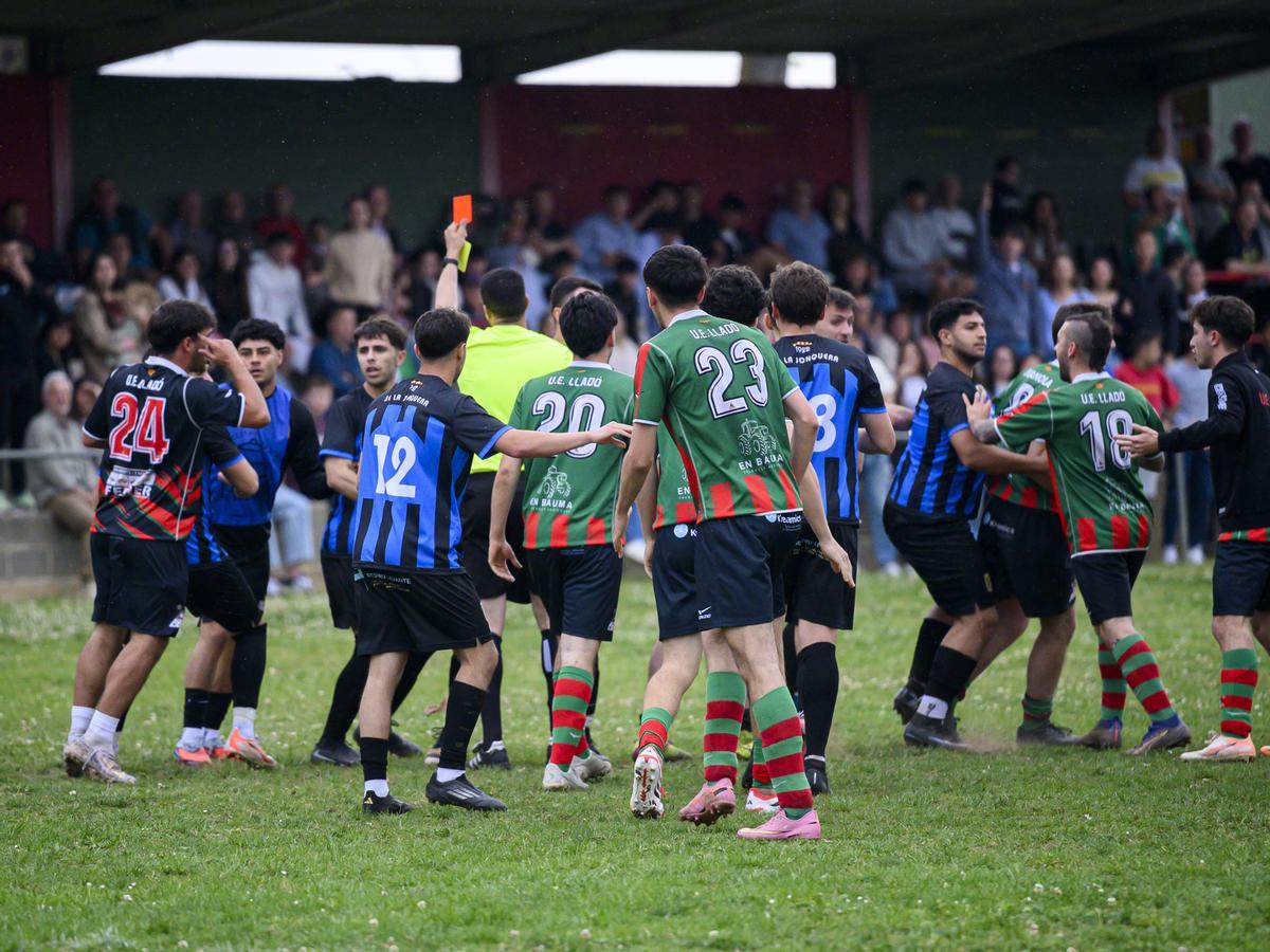 Baralla final entre el Lladó i la Jonquera.