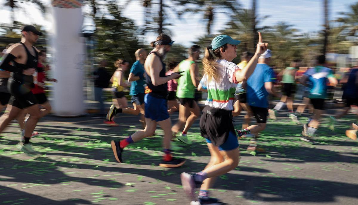 ¿Has corrido en la Media Maratón de Elche? Búscate aquí ¿Has corrido en la Media Maratón de Elche? Búscate aquí