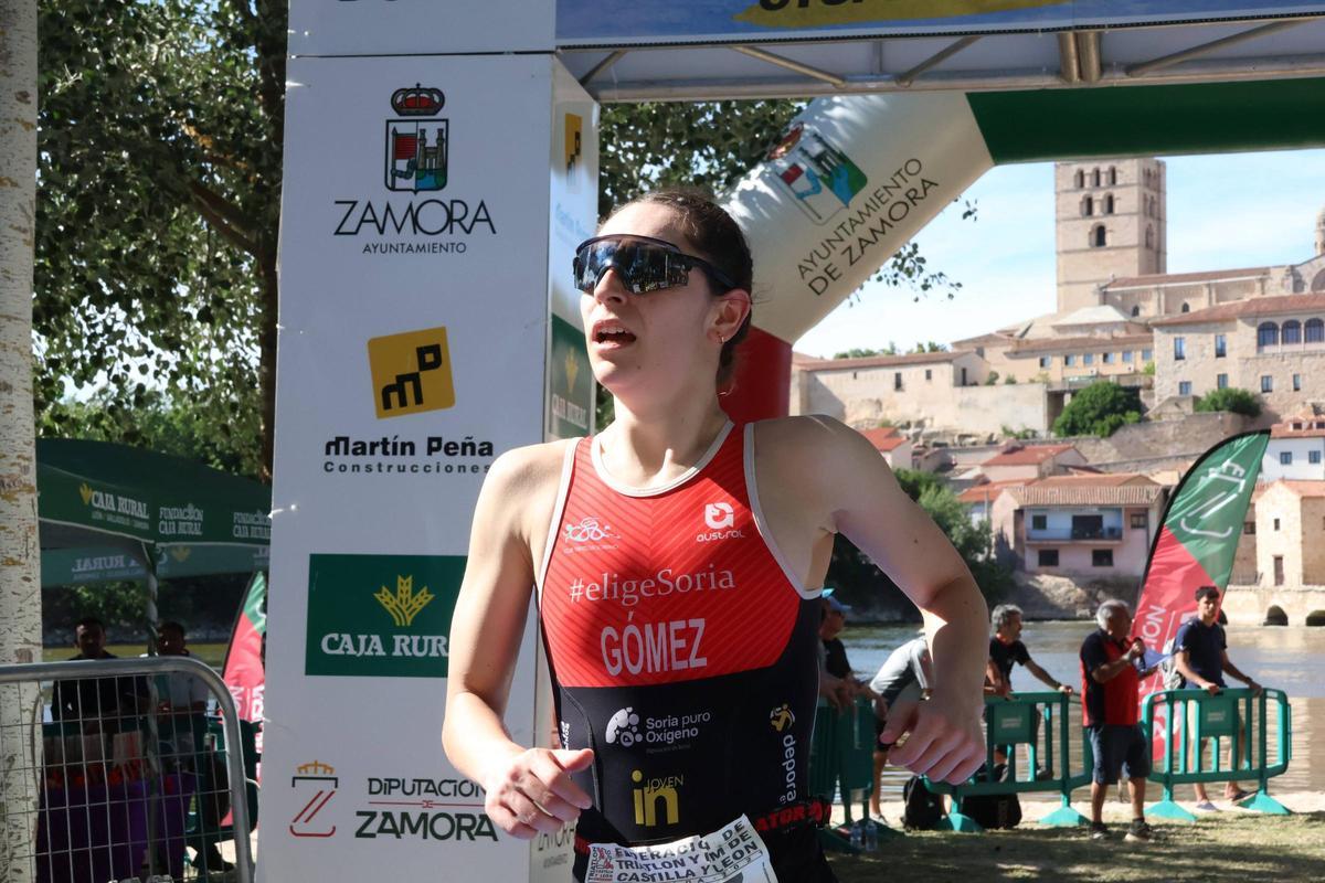 GALERÍA: Disfruta de las mejores imágenes del triunfo de Gómez y Trigo en el Triatlón Ciudad de Zamora GALERÍA: Disfruta de las mejores imágenes del triunfo de Gómez y Trigo en el Triatlón Ciudad de Zamora