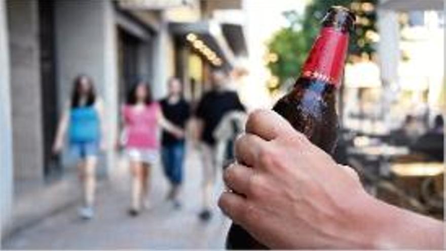 L&#039;ordenança de civilitat prohibeix beure alcohol al carrer.