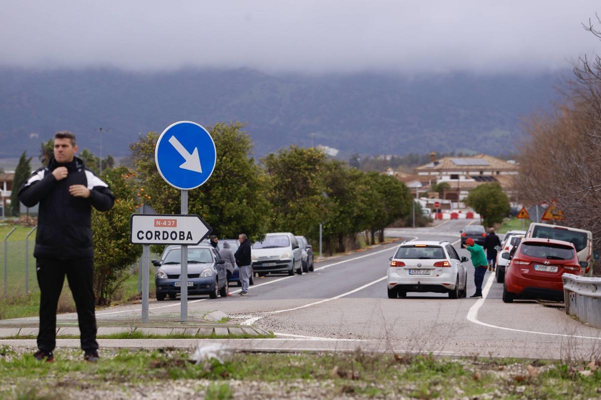 Acceso a las parcelaciones a Guadalvalle y la Altea.