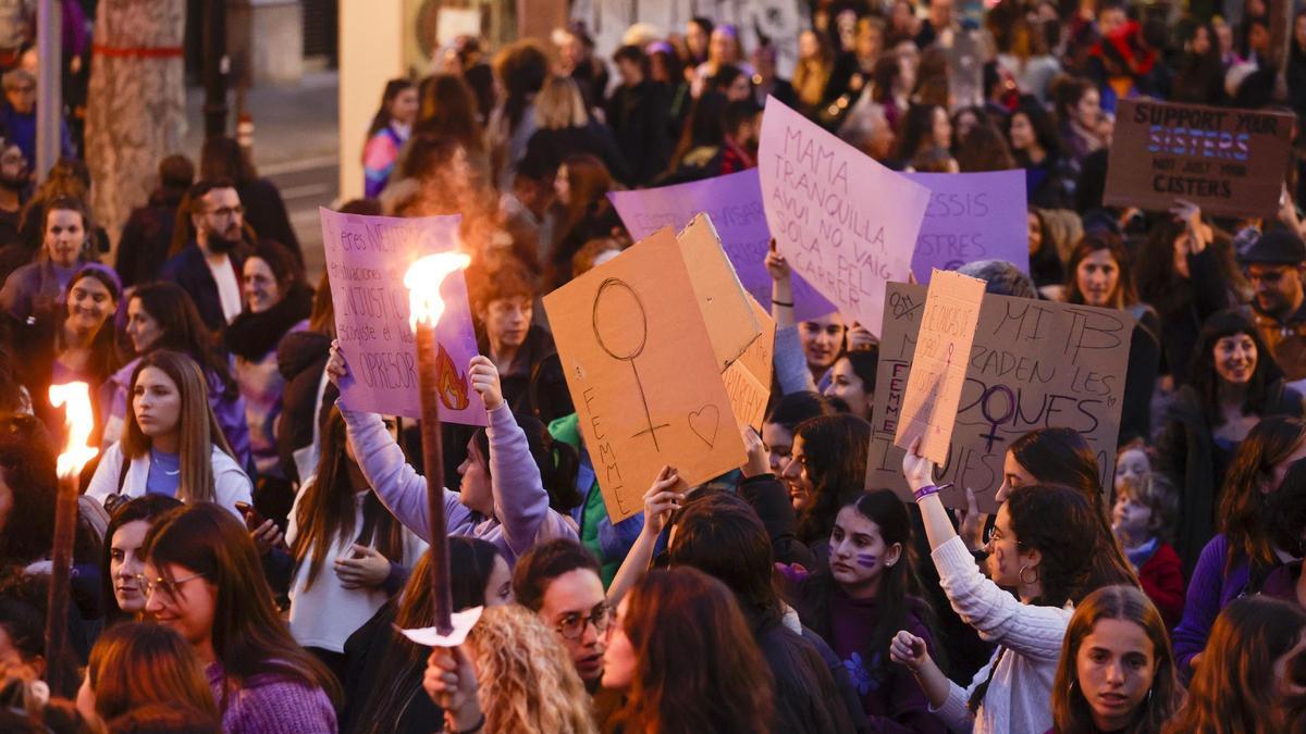 Manifestación feminista del 8-M en Barcelona