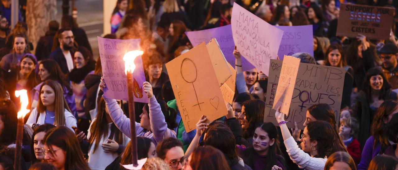 Manifestación feminista del 8-M en Barcelona