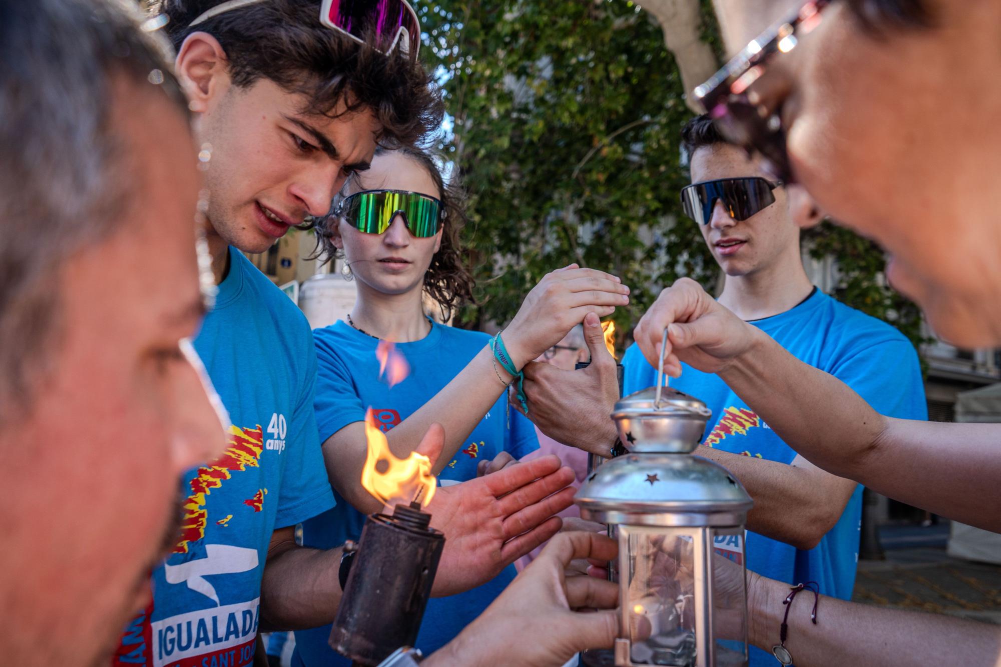 La revetlla i la flama del Canigó arriben a Manresa